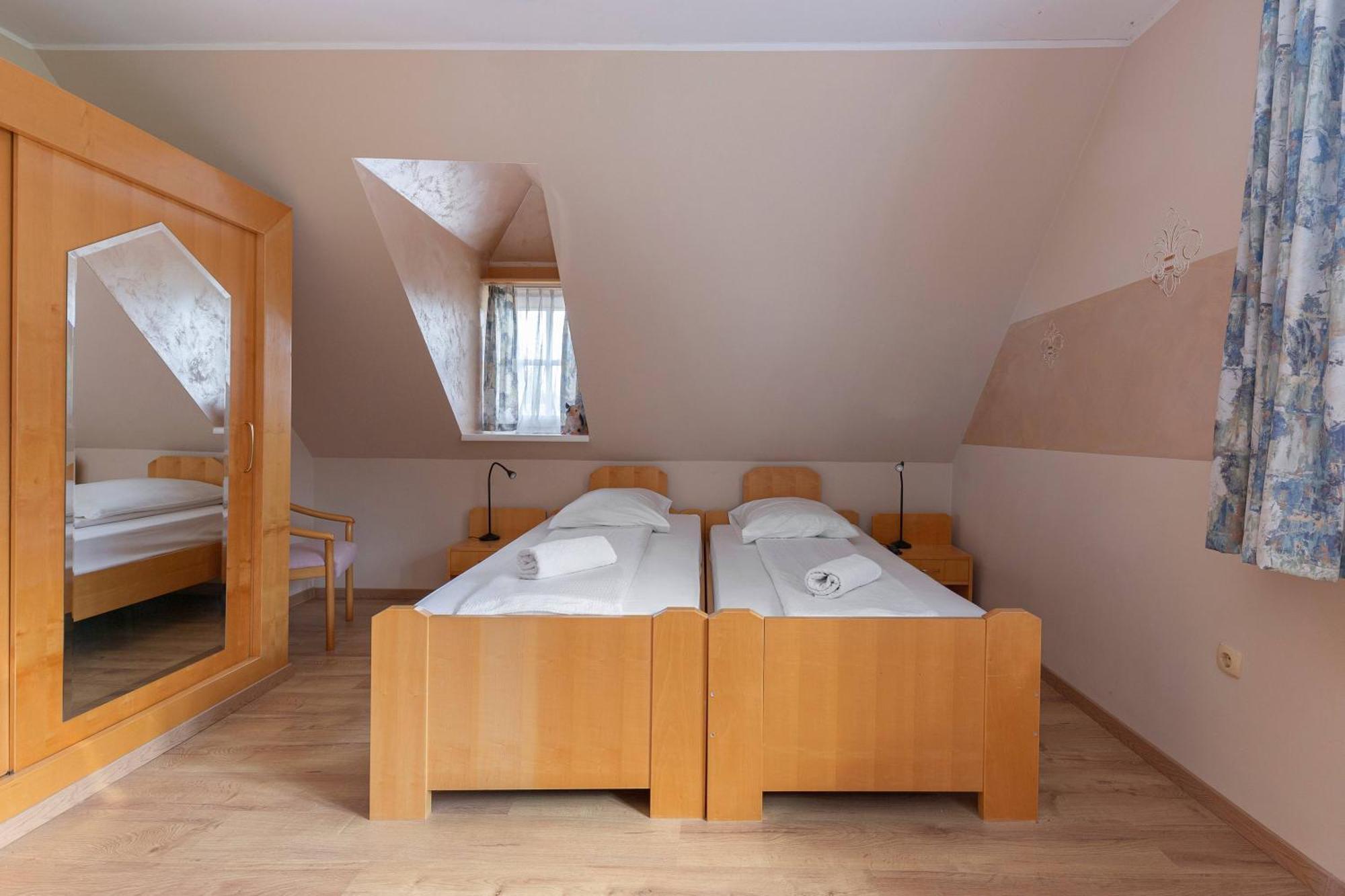 Hotel Burger Venise Recica ob Savinji Esterno foto